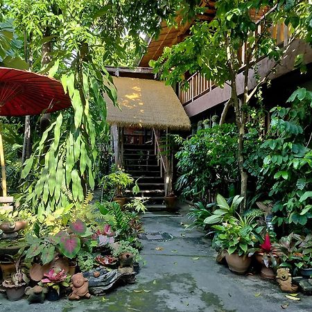 チエンマイ Oldy De Gardenアパートホテル エクステリア 写真