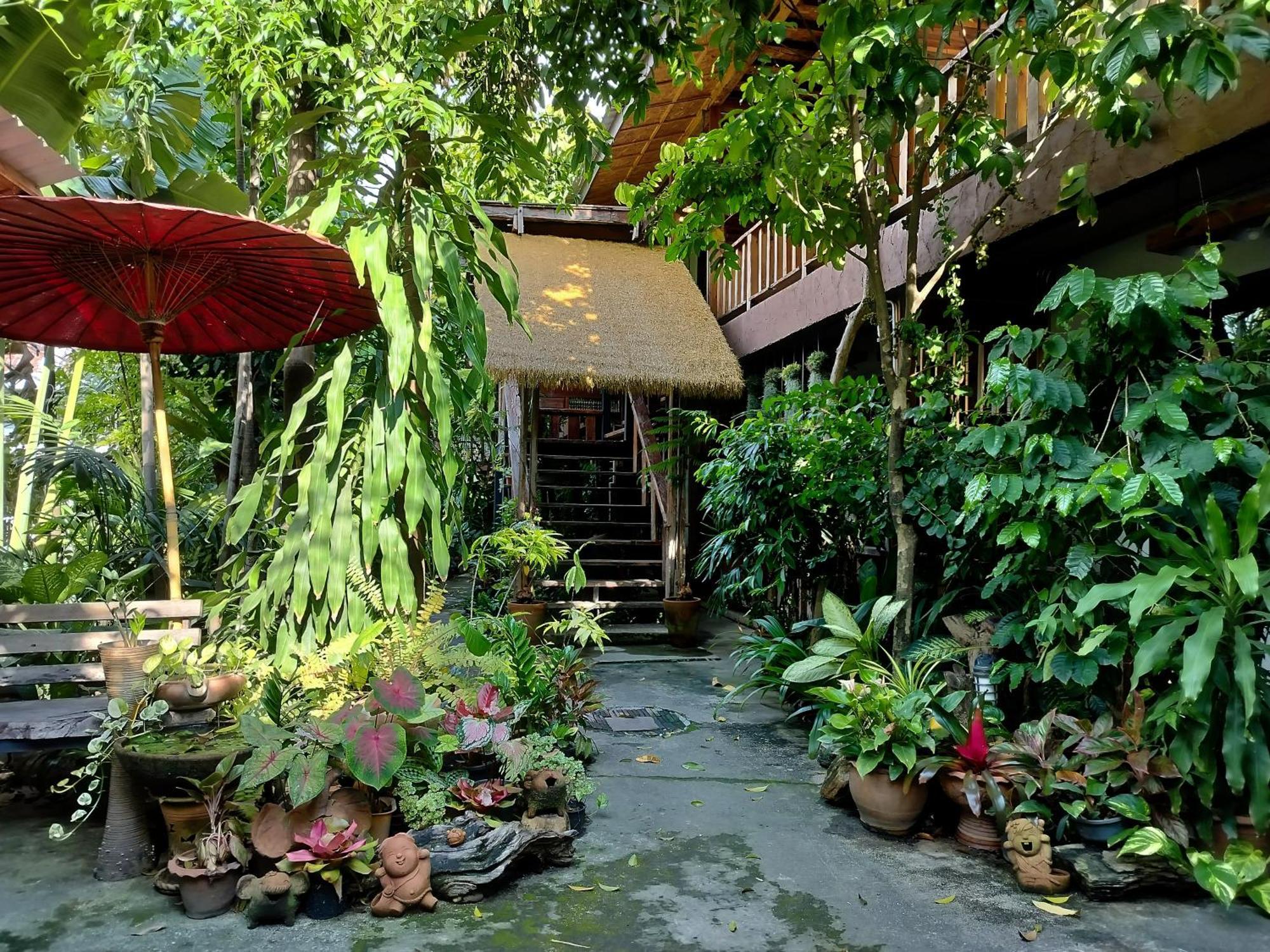 チエンマイ Oldy De Gardenアパートホテル エクステリア 写真