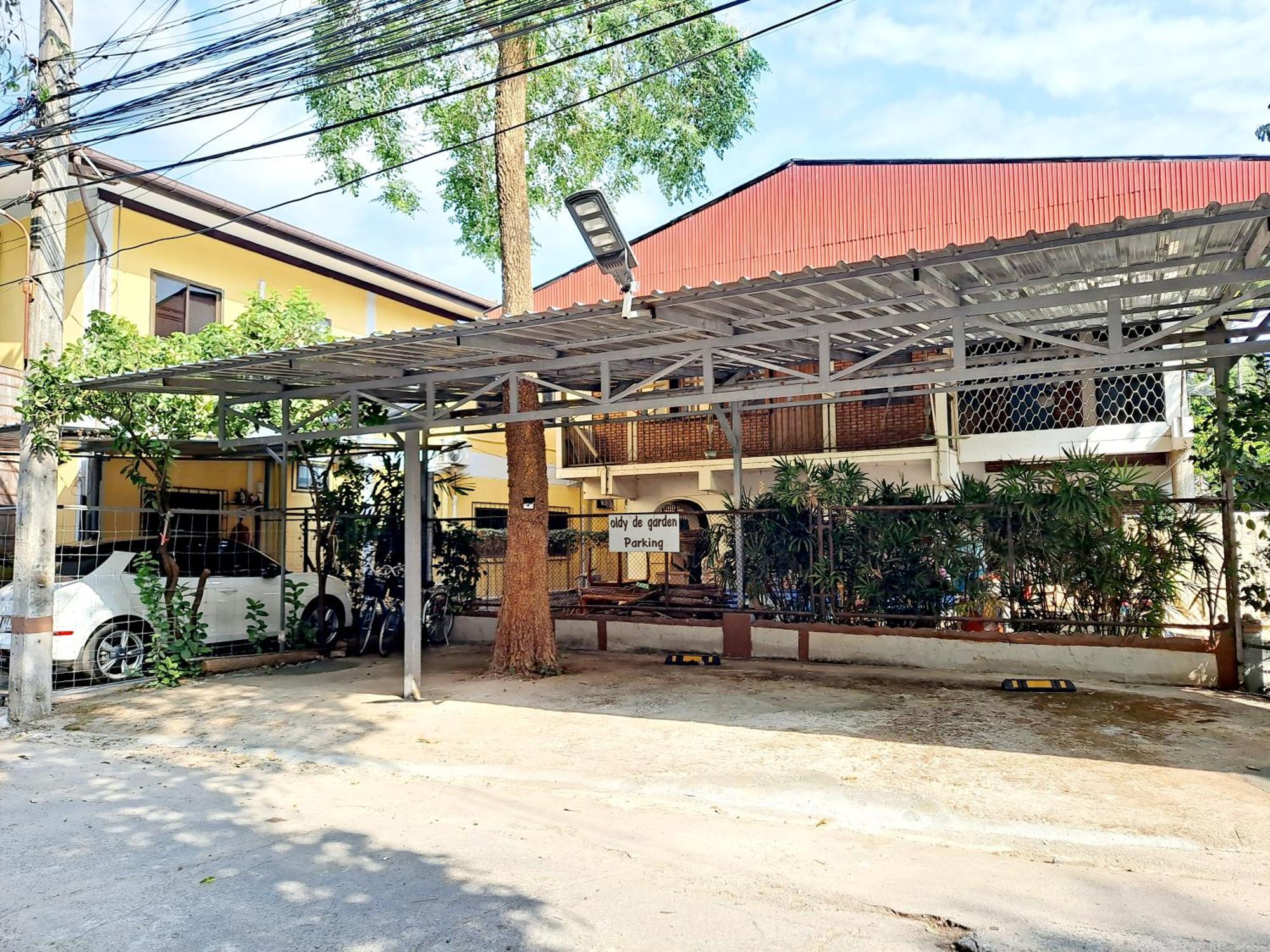 チエンマイ Oldy De Gardenアパートホテル 部屋 写真